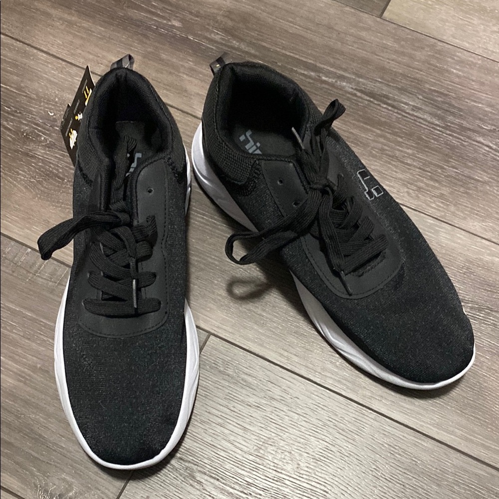 NWT! Hind‎ Black Athletic Shoes